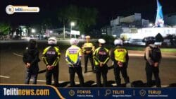 Personel Polres Bulukumba melaksanakan patroli malam di Ujung Bulu